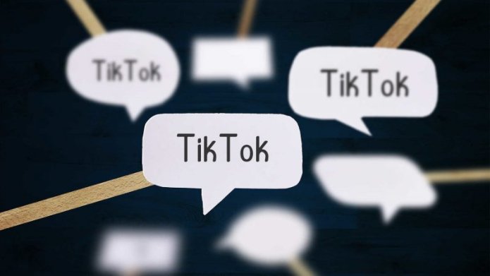 Tik Tok in Chat. Image via Flickr by Christoph Scholz. CC BY-SA 2.0.