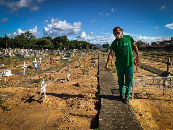 Yanomami mothers fight for the right to bury their children during the COVID-19 pandemic in Brazil · Global Voices