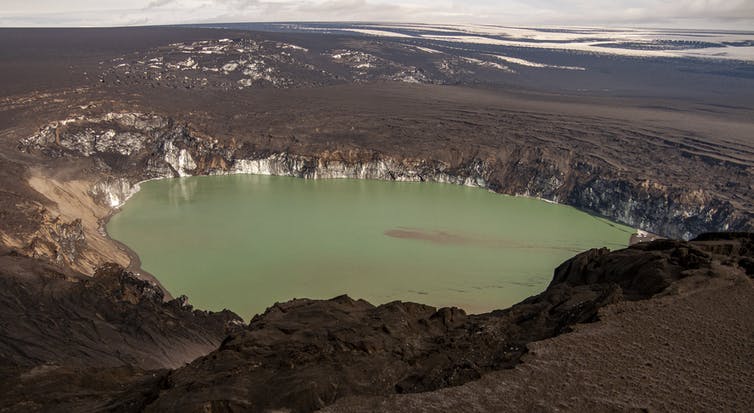 Picture of the lake at Grímsvötn.