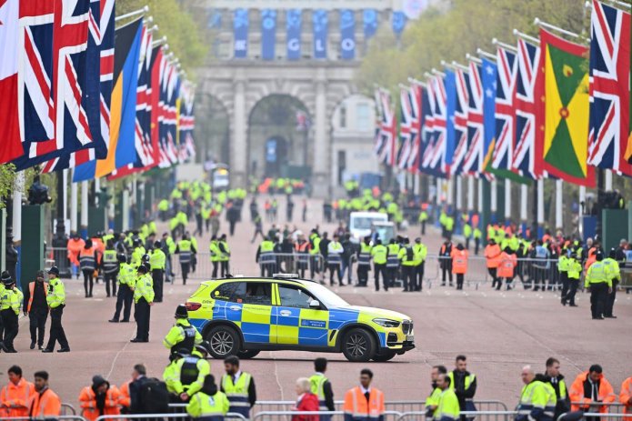 Met face inquiry into arrests of anti-monarchy protesters over Coronation weekend