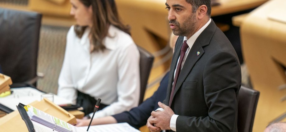 Written constitution will underpin an independent Scotland, says Yousaf