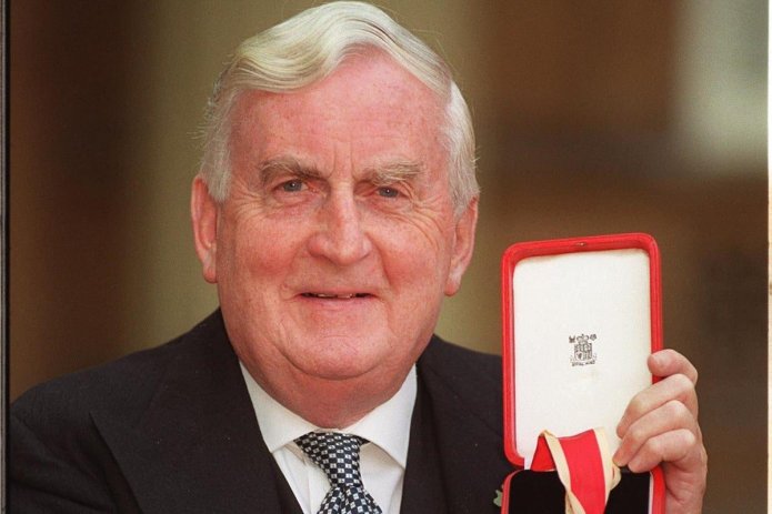 Labour former attorney general Lord Morris of Aberavon dies aged 91