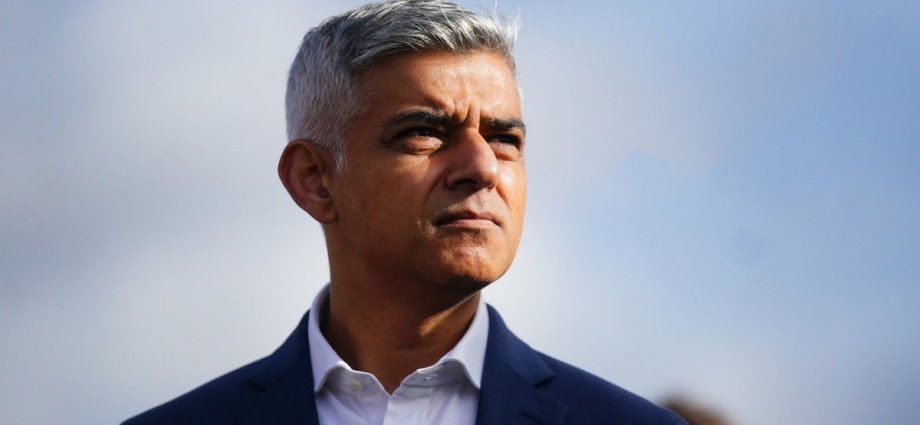 Sadiq Khan warns London faces ‘a wave of repossessions” unless government intervenes