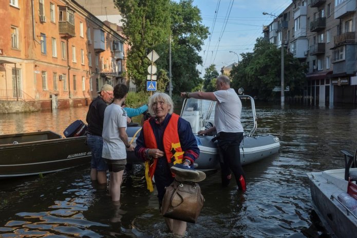 UK will provide extra £16 million to flood-hit areas of Ukraine