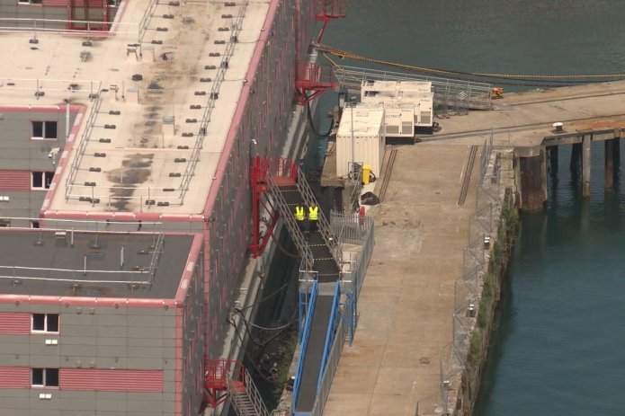Council says Home Office contractors told of Legionella on day of barge transfer