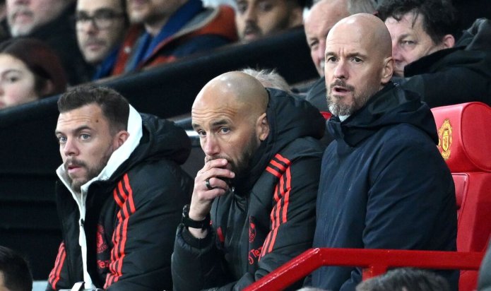 Erik ten Hag devises plan to fix broken dressing room ahead of Fulham match