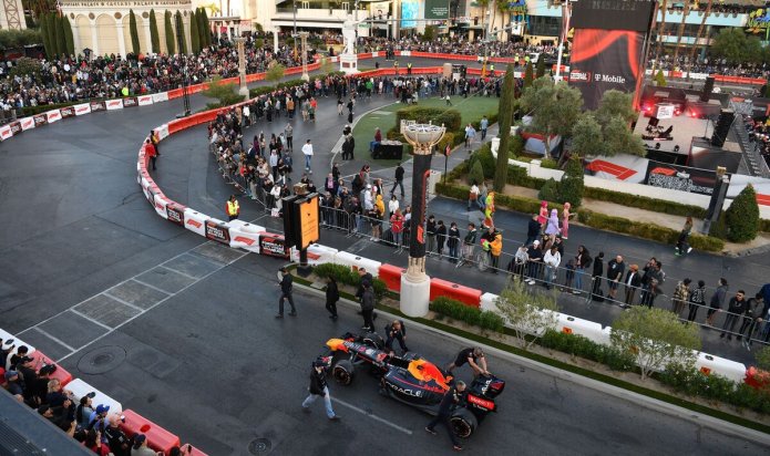 F1 teams express Las Vegas fears as weather throws up unexpected issue