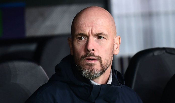 Man Utd still yet to give a single minute to Bayindir despite Ten Hag praise