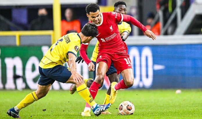 Four Liverpool players waste chance as Jurgen Klopp sweats over Virgil van Dijk