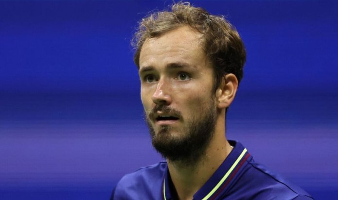 Daniil Medvedev warns Djokovic and Alcaraz that rival could 'surpass anyone'