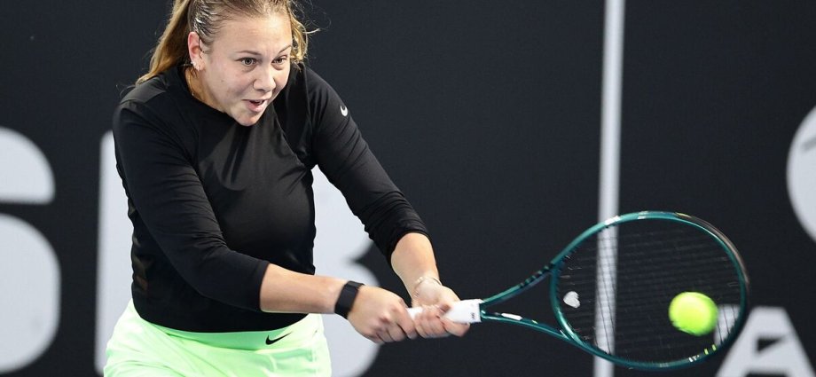 Anisimova quit tennis for uni during mental health struggles before U-turn