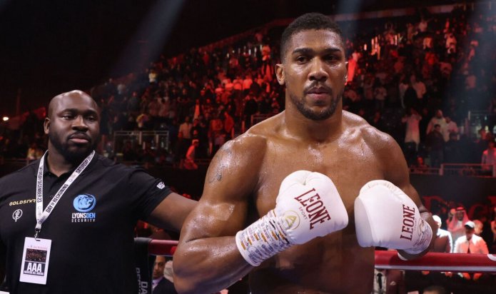 Joshua could be 'ordered' to face boxer who 'dropped Usyk' after Ngannou fight