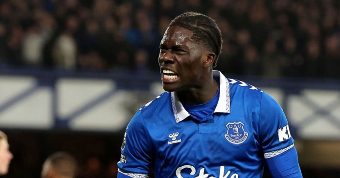 Man Utd could do ideal double transfer if Everton get relegated this season