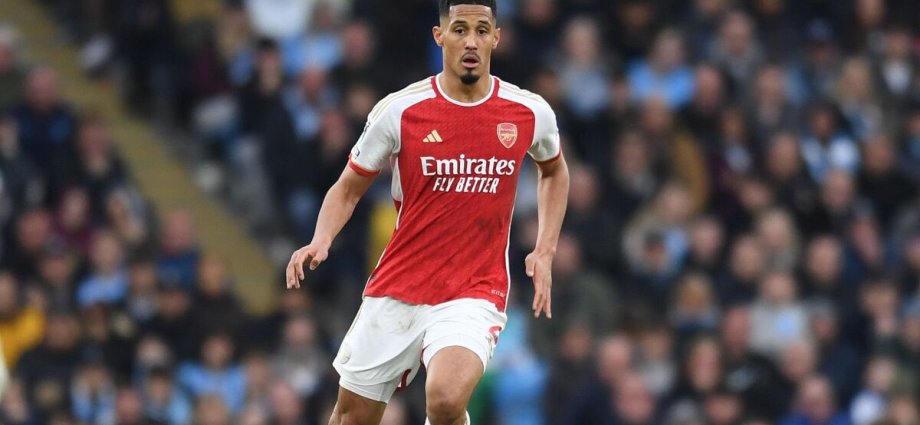 Arsenal have 'outstanding' Saliba as Neville dishes praise after City draw