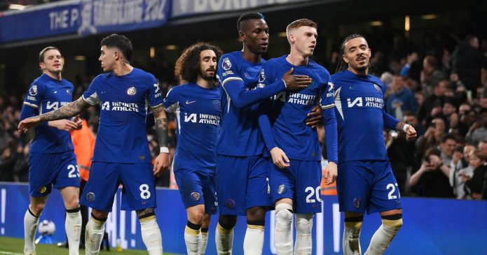 Man Utd heartbroken as Chelsea steal victory after extraordinary collapse