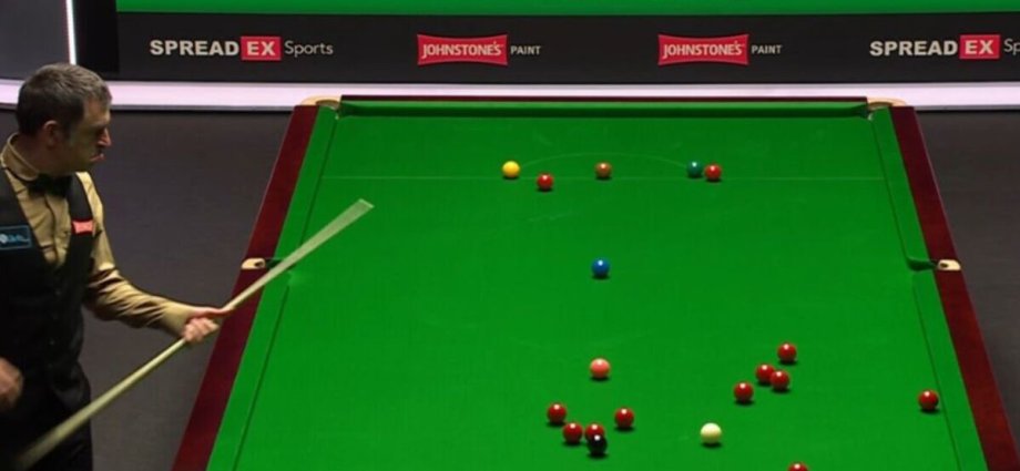Ronnie O'Sullivan vs Gary Wilson snooker table malfunctions at Tour Championship