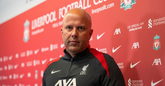 Former Everton man tries to pull strings at Liverpool with message to Arne Slot