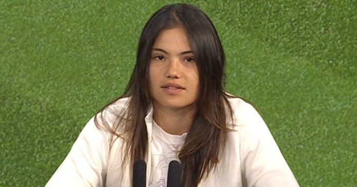 Emma Raducanu issues six-word response to Judy Murray after Wimbledon withdrawal