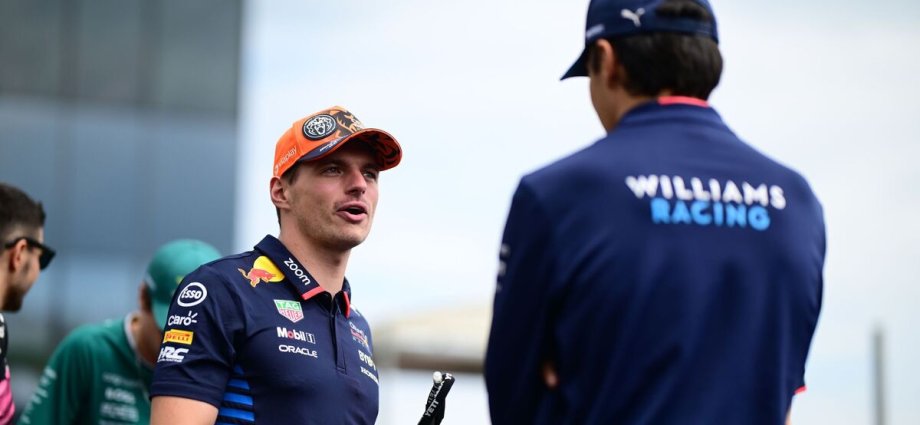 F1 LIVE - Verstappen stirs pot at Red Bull as Sainz gives verdict on Hamilton