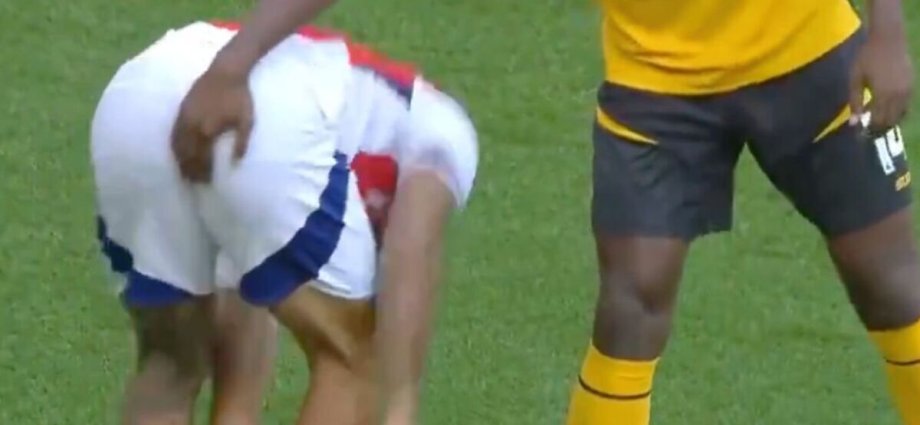 Gabriel Jesus has bum groped by Wolves star and lashes out in retailiation