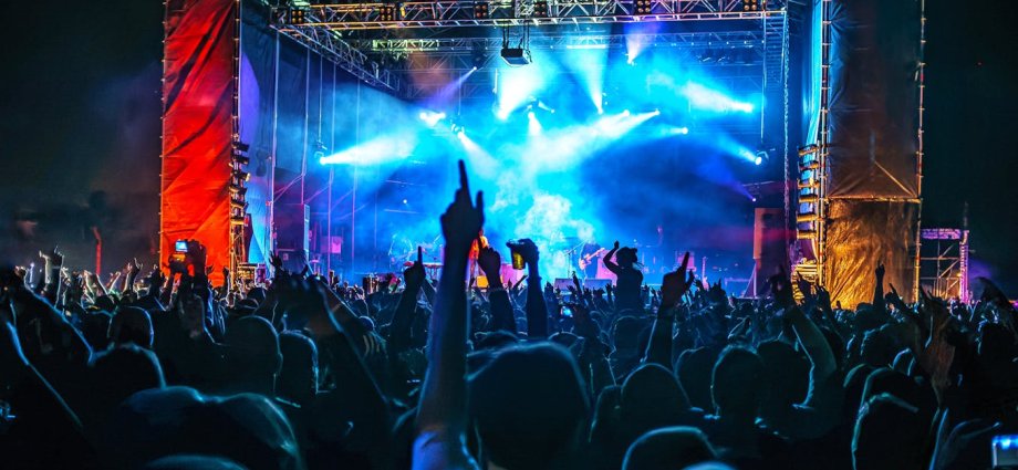 How to look after your hearing during festival season