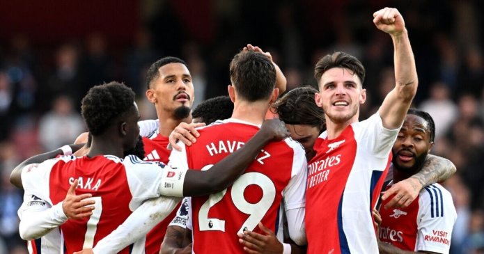 Arsenal blushes spared with last-gasp win as Leicester cruelly denied draw