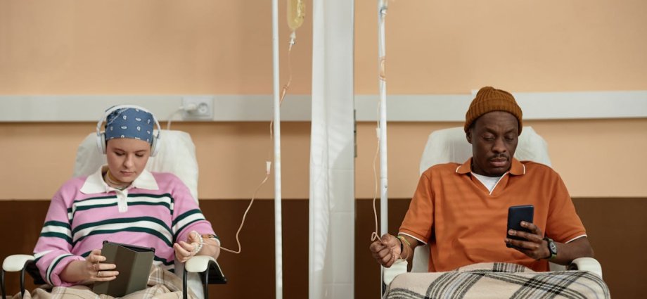 Chemotherapy can be a challenging treatment – here’s how to deal with some of the side-effects