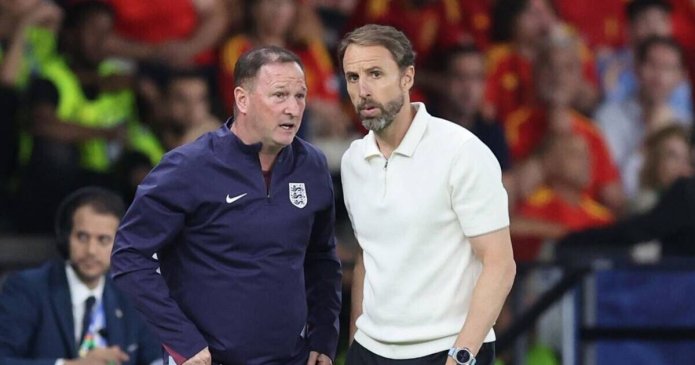 Steve Holland makes call on joining Gareth Southgate at Man Utd if Ten Hag axed