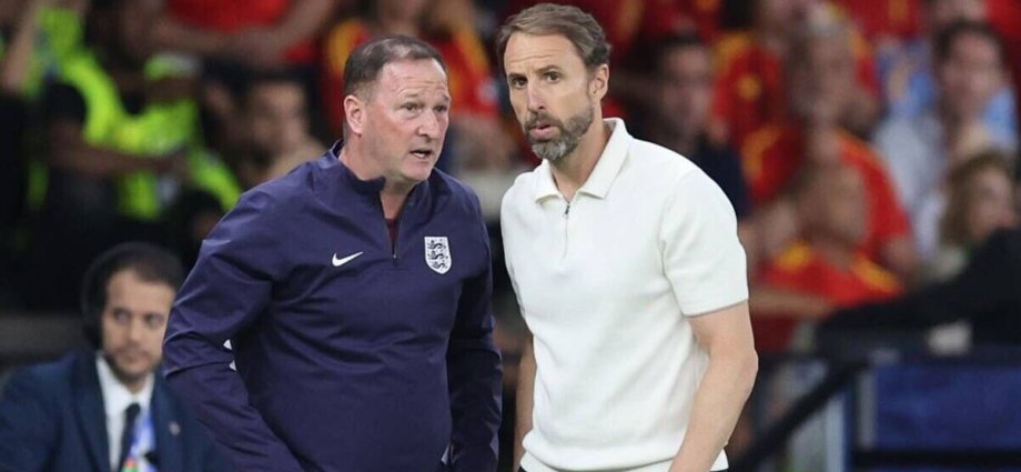 Steve Holland makes call on joining Gareth Southgate at Man Utd if Ten Hag axed