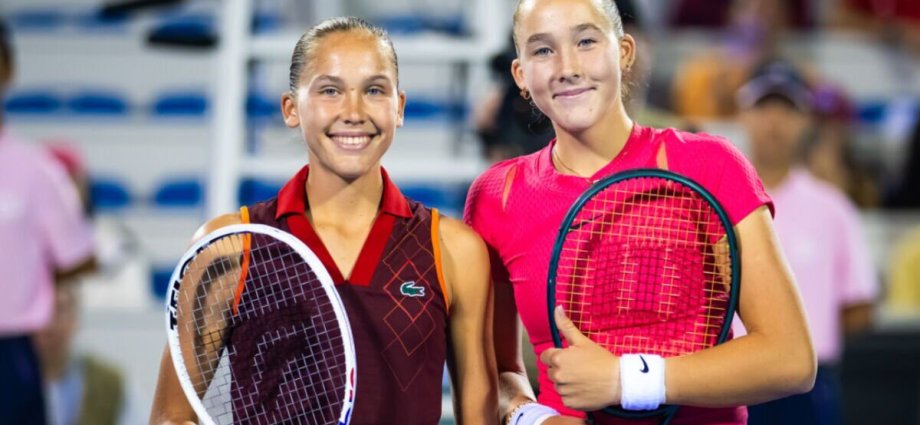 Tennis sisters 'didn't enjoy' awkward Wuhan Open match after prize money pact