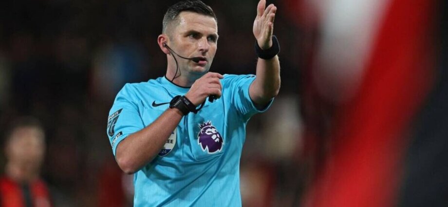 Prem make Michael Oliver decision after West Ham vs Man Utd controversy