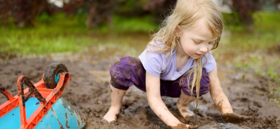 Playing in mud and dirt can boost your child’s immune system – here’s how