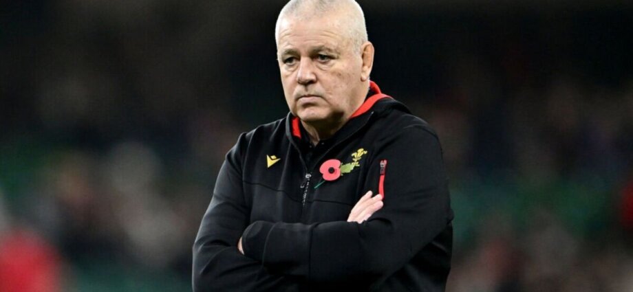 Wales rugby icon fumes at Warren Gatland's salary and demands boss is sacked