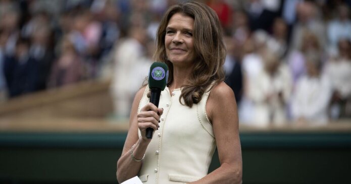 Annabel Croft sleeps with late husband's scarf and shares heartbreaking regret