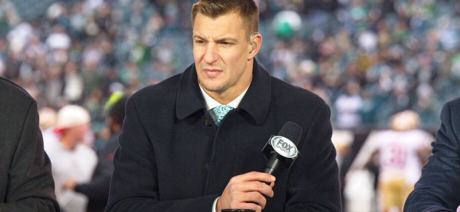 Rob Gronkowski decision made by Fox NFL after public Terry Bradshaw apology