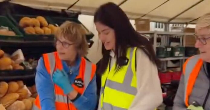 Emma Raducanu volunteers to help public as tennis icon gives back to community