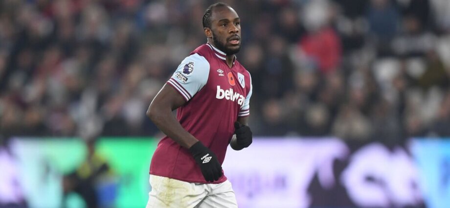 Michail Antonio's first words after horror crash shared by person who found star