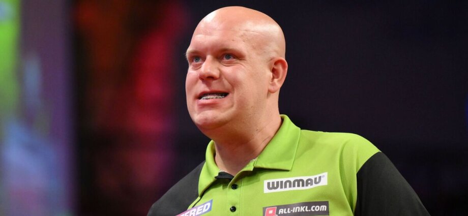 Michael van Gerwen ruthlessly snubs Luke Littler and calls out biggest grip