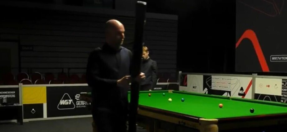 Snooker star tells ref to shut up in angry meltdown after opponent fluke