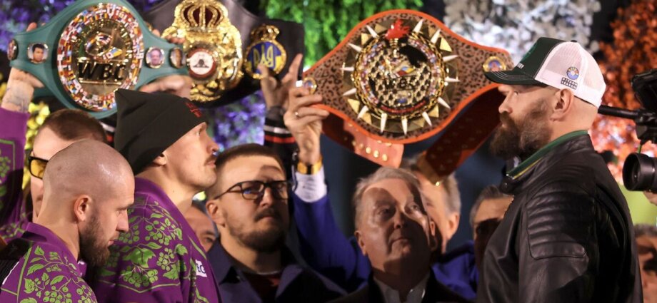 Fury vs Usyk LIVE: Ring walk time, live stream and updates from £150m megafight