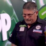 Gary Anderson dumped out of World Championship on his birthday