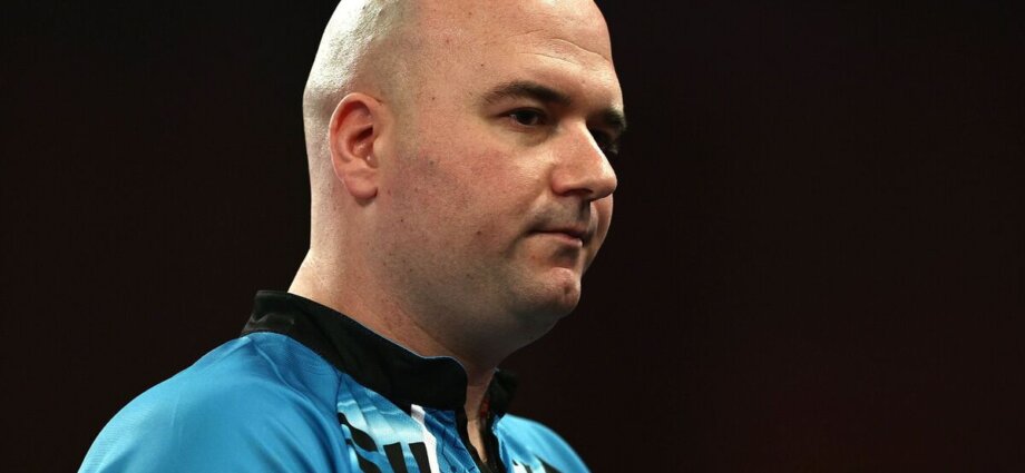 Rob Cross breaks silence and explains lewd gesture made on-stage at World Champs