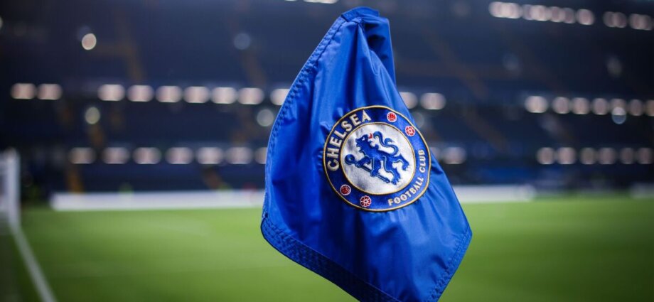 Chelsea 'in talks with Premier League' to avoid points deduction