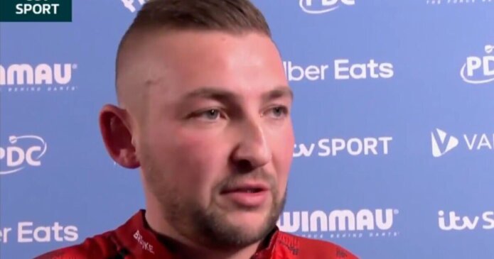 Nathan Aspinall apologises to darts fans after World Masters win - 'Horrific'