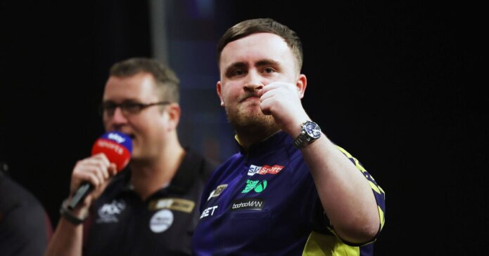 Luke Littler pins blame on darts ref as Glasgow crowd riles Luke Humphries