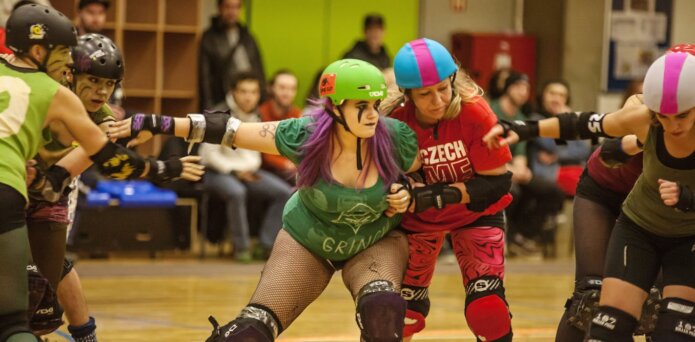 More people are playing roller derby – here’s what that might mean for foot health