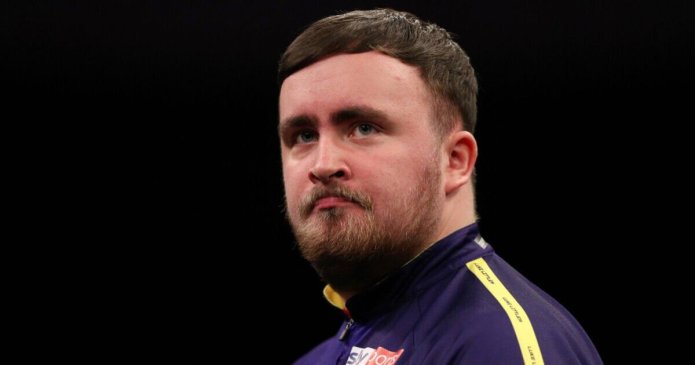 Luke Littler 'fell asleep' during Peter Wright match before holding off comeback