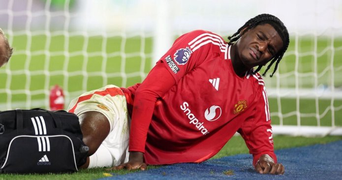 Ruben Amorim offers Ayden Heaven injury update after Man Utd ace stretchered off