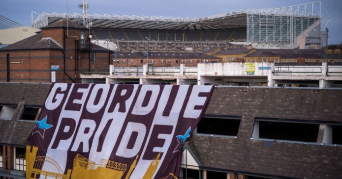 Newcastle bus parade LIVE with route and road closures as 150,000 celebrate