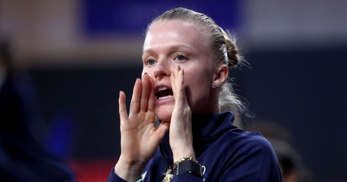 British star Dart speaks out after coming under-fire for moaning rival 'smells'